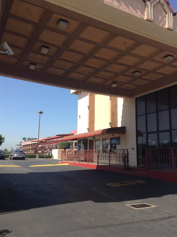 Budget Inn Anaheim/Санта-Ана Экстерьер фото