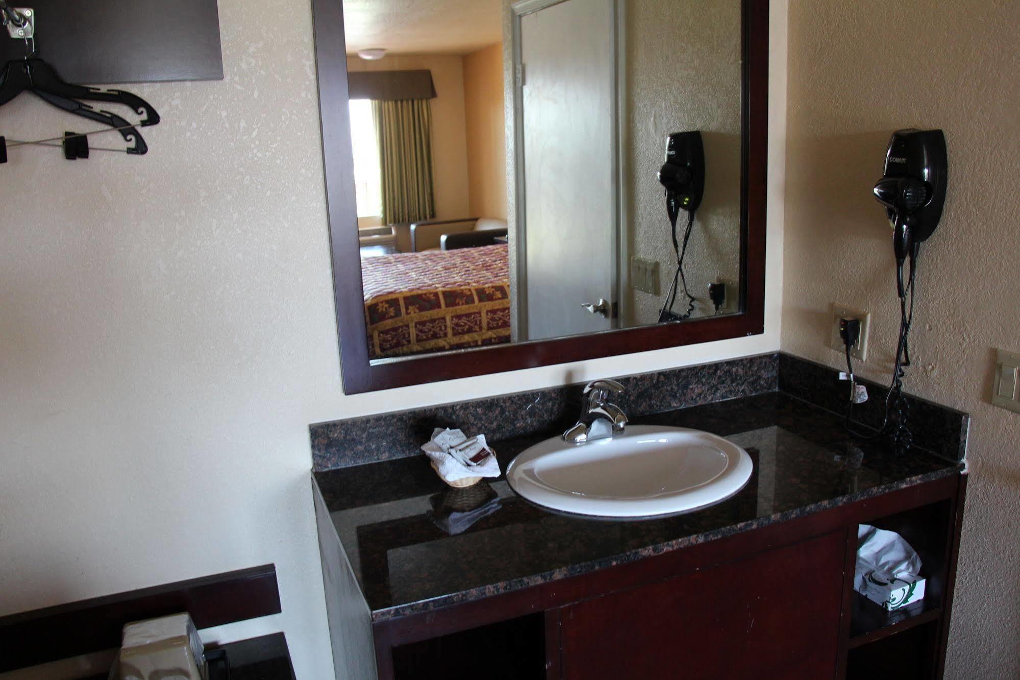 Budget Inn Anaheim/Санта-Ана Экстерьер фото