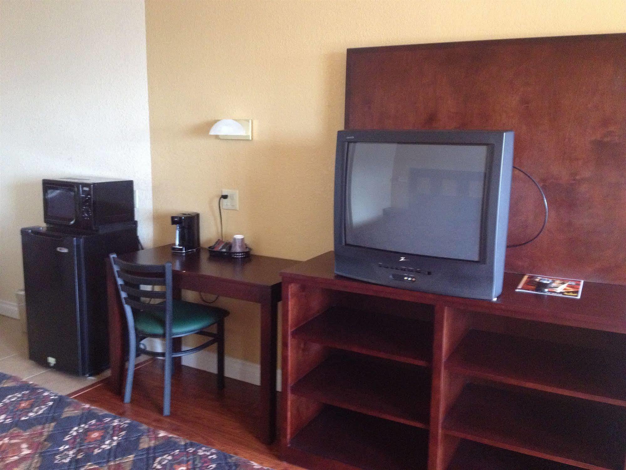 Budget Inn Anaheim/Санта-Ана Экстерьер фото