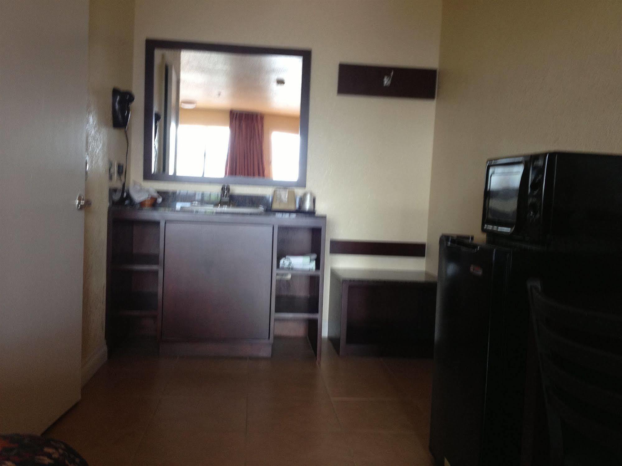 Budget Inn Anaheim/Санта-Ана Экстерьер фото