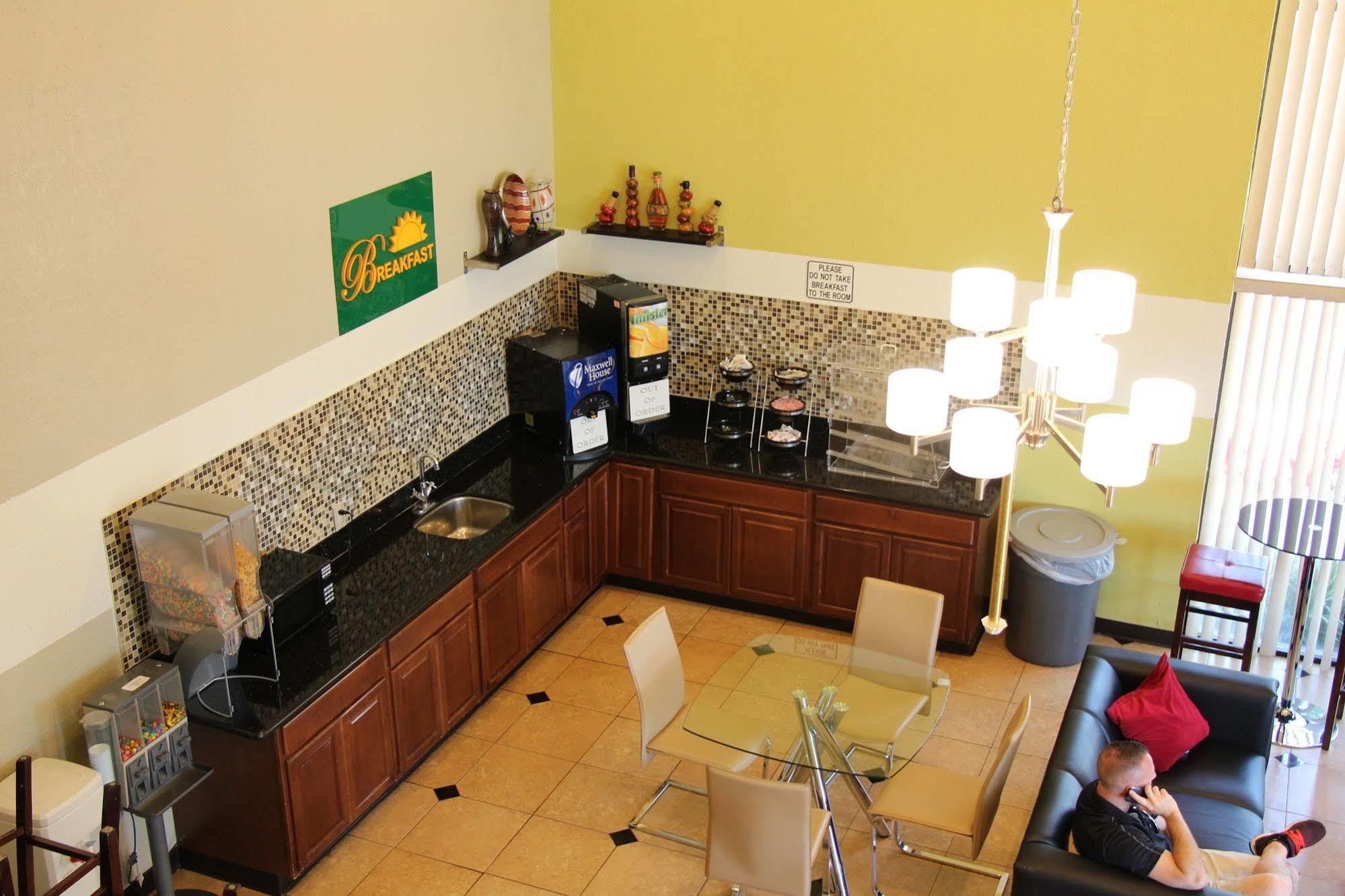 Budget Inn Anaheim/Санта-Ана Экстерьер фото